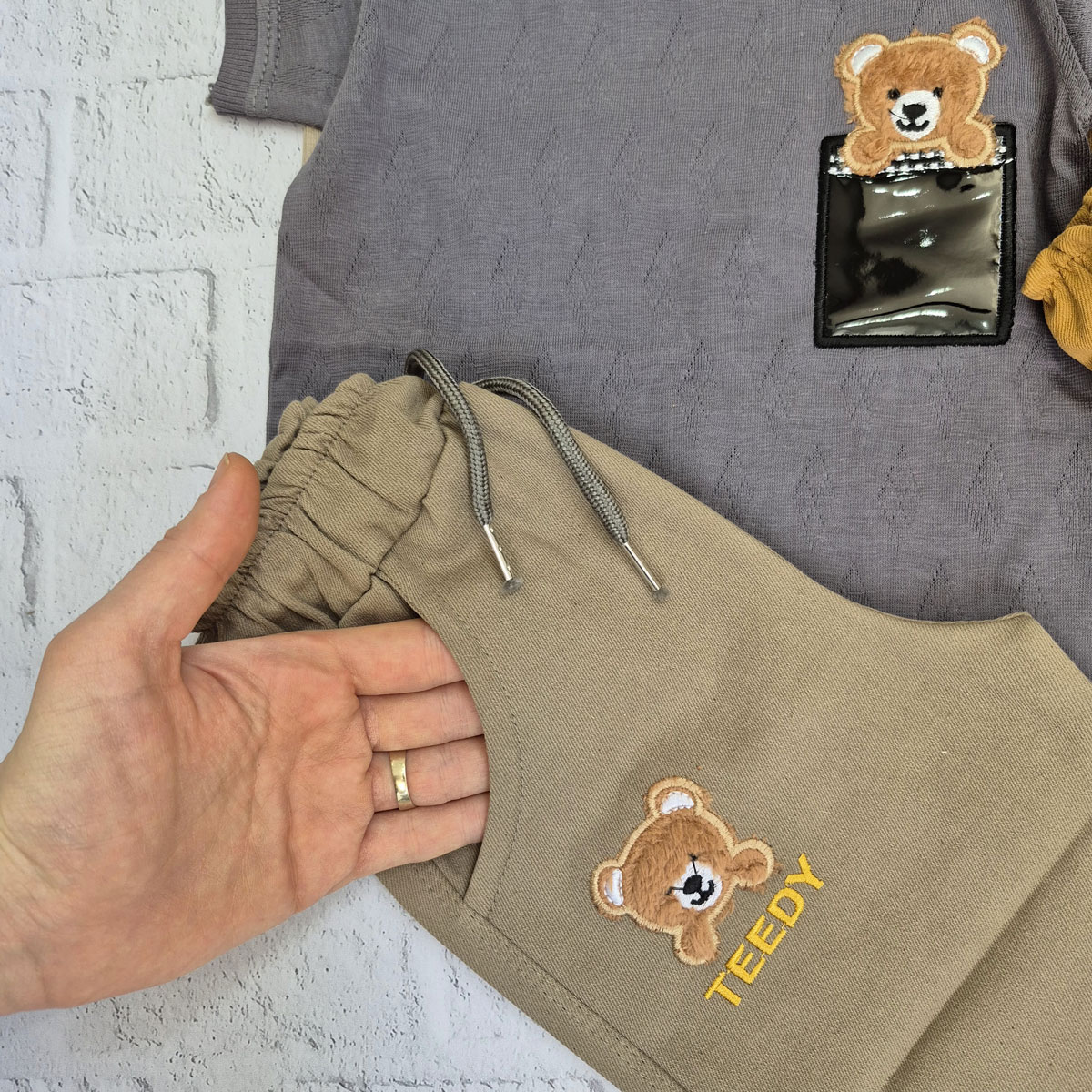 تیشرت و شلوارک بچگانه